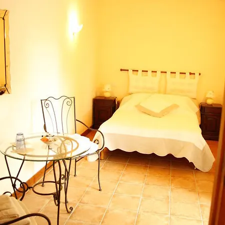 Bed & Breakfast Chambres D'hotes La Fontaine De Lautrec