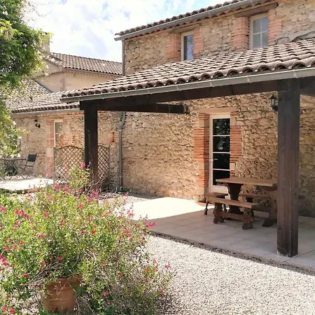 Chambres D'hotes La Fontaine De *